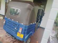https://riyasewana.com/uploads/bajaj-re205-910055122643.jpg