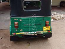 Bajaj RE 205 2013 Three Wheel