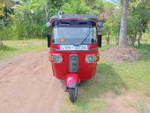 Bajaj RE 205 2011 Three Wheel
