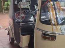 https://riyasewana.com/uploads/bajaj-re2s-1233384023.jpg