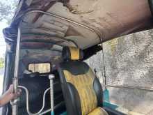 https://riyasewana.com/uploads/bajaj-re2stroke-1216095722112.jpg