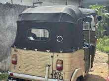 https://riyasewana.com/uploads/bajaj-re2stroke-2518354922152.jpg