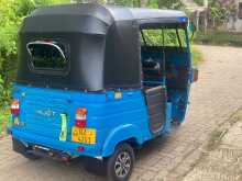 https://riyasewana.com/uploads/bajaj-re4-2010-299373012703.jpg