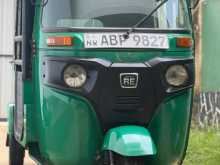 Bajaj RE 2017 Three Wheel