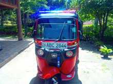 Bajaj RE 2015 Three Wheel