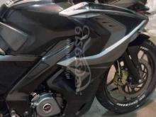 https://riyasewana.com/uploads/bajaj-rs200-792732624652.jpg