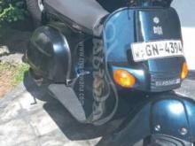 Bajaj Scootar 2001 Motorbike