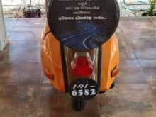 https://riyasewana.com/uploads/bajaj-scooter-29904174321.jpg