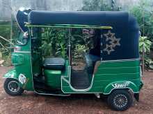 https://riyasewana.com/uploads/bajaj-thee-wheel-2015-2411010912223.jpg