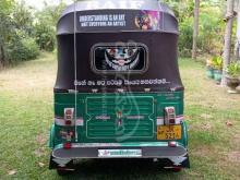 https://riyasewana.com/uploads/bajaj-three-weel-1981134488153.jpg