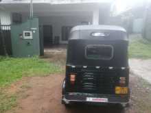 https://riyasewana.com/uploads/bajaj-three-whe-14905434853.jpg