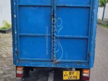 https://riyasewana.com/uploads/bajaj-three-wheel-1104219407321.jpg