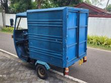 https://riyasewana.com/uploads/bajaj-three-wheel-11042416716.jpg