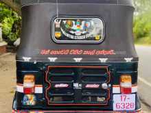 https://riyasewana.com/uploads/bajaj-three-wheel-1111121922653.jpg