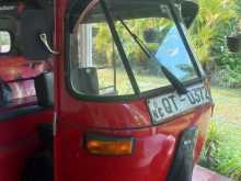 https://riyasewana.com/uploads/bajaj-three-wheel-11302434682.jpg