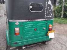 https://riyasewana.com/uploads/bajaj-three-wheel-11429034461.jpg