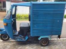 https://riyasewana.com/uploads/bajaj-three-wheel-11632034463.jpg