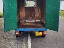 https://riyasewana.com/uploads/bajaj-three-wheel-11632316744.jpg