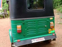 https://riyasewana.com/uploads/bajaj-three-wheel-131020296615.jpg