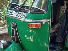 https://riyasewana.com/uploads/bajaj-three-wheel-131149554113.jpg