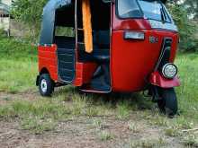 https://riyasewana.com/uploads/bajaj-three-wheel-132332322243.jpg