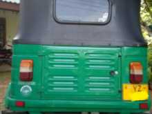 https://riyasewana.com/uploads/bajaj-three-wheel-138193782.jpg