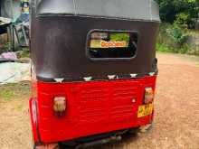 https://riyasewana.com/uploads/bajaj-three-wheel-141215594952.jpg
