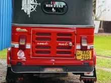 https://riyasewana.com/uploads/bajaj-three-wheel-1419475122103.jpg