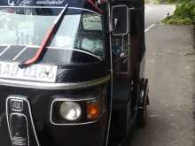 https://riyasewana.com/uploads/bajaj-three-wheel-151805524463.jpg