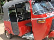 https://riyasewana.com/uploads/bajaj-three-wheel-15808274452.jpg