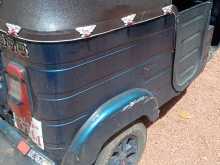 https://riyasewana.com/uploads/bajaj-three-wheel-161012544722.jpg