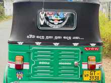 https://riyasewana.com/uploads/bajaj-three-wheel-1617111522292.jpg