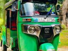 https://riyasewana.com/uploads/bajaj-three-wheel-161942324333.jpg