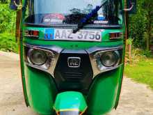 Bajaj Three Wheel 2015 Three Wheel