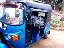 https://riyasewana.com/uploads/bajaj-three-wheel-162140094232.jpg