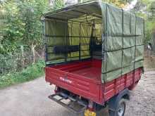 https://riyasewana.com/uploads/bajaj-three-wheel-16822404713.jpg