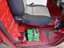 https://riyasewana.com/uploads/bajaj-three-wheel-16828136845.jpg