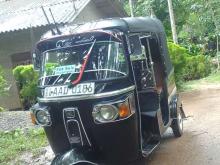 https://riyasewana.com/uploads/bajaj-three-wheel-171809316374.jpg