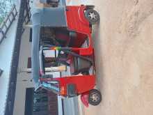 https://riyasewana.com/uploads/bajaj-three-wheel-17825144552.jpg