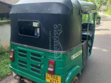 https://riyasewana.com/uploads/bajaj-three-wheel-18153554461222.jpg