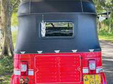 https://riyasewana.com/uploads/bajaj-three-wheel-1913031322232.jpg