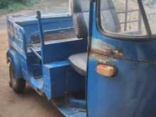 https://riyasewana.com/uploads/bajaj-three-wheel-1995-14000612042.jpg