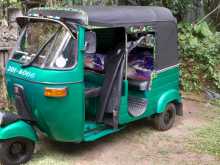 https://riyasewana.com/uploads/bajaj-three-wheel-1995-421130712284.jpg