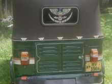 https://riyasewana.com/uploads/bajaj-three-wheel-2000-3015432512792.jpg