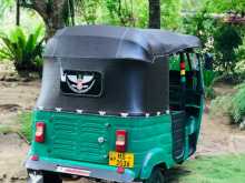 https://riyasewana.com/uploads/bajaj-three-wheel-2004-2213575812183.jpg