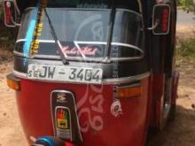 https://riyasewana.com/uploads/bajaj-three-wheel-2005-241652251276138.jpg