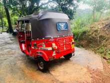 https://riyasewana.com/uploads/bajaj-three-wheel-2005-3010282712333.jpg