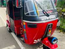 https://riyasewana.com/uploads/bajaj-three-wheel-2005-918193712784.jpg