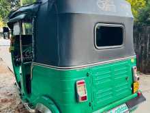 https://riyasewana.com/uploads/bajaj-three-wheel-2006-2416060112184.jpg