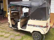 Bajaj Three Wheel 2006 Three Wheel